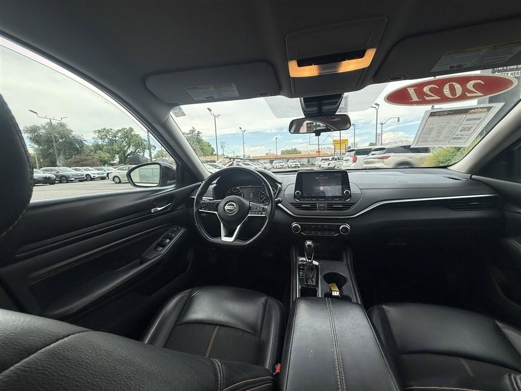Used 2021 Nissan Altima 2.5 SR FWD image 18