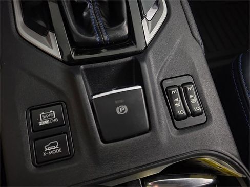 Used 2022 Subaru Crosstrek Hybrid w/ Popular Package #2A image 16