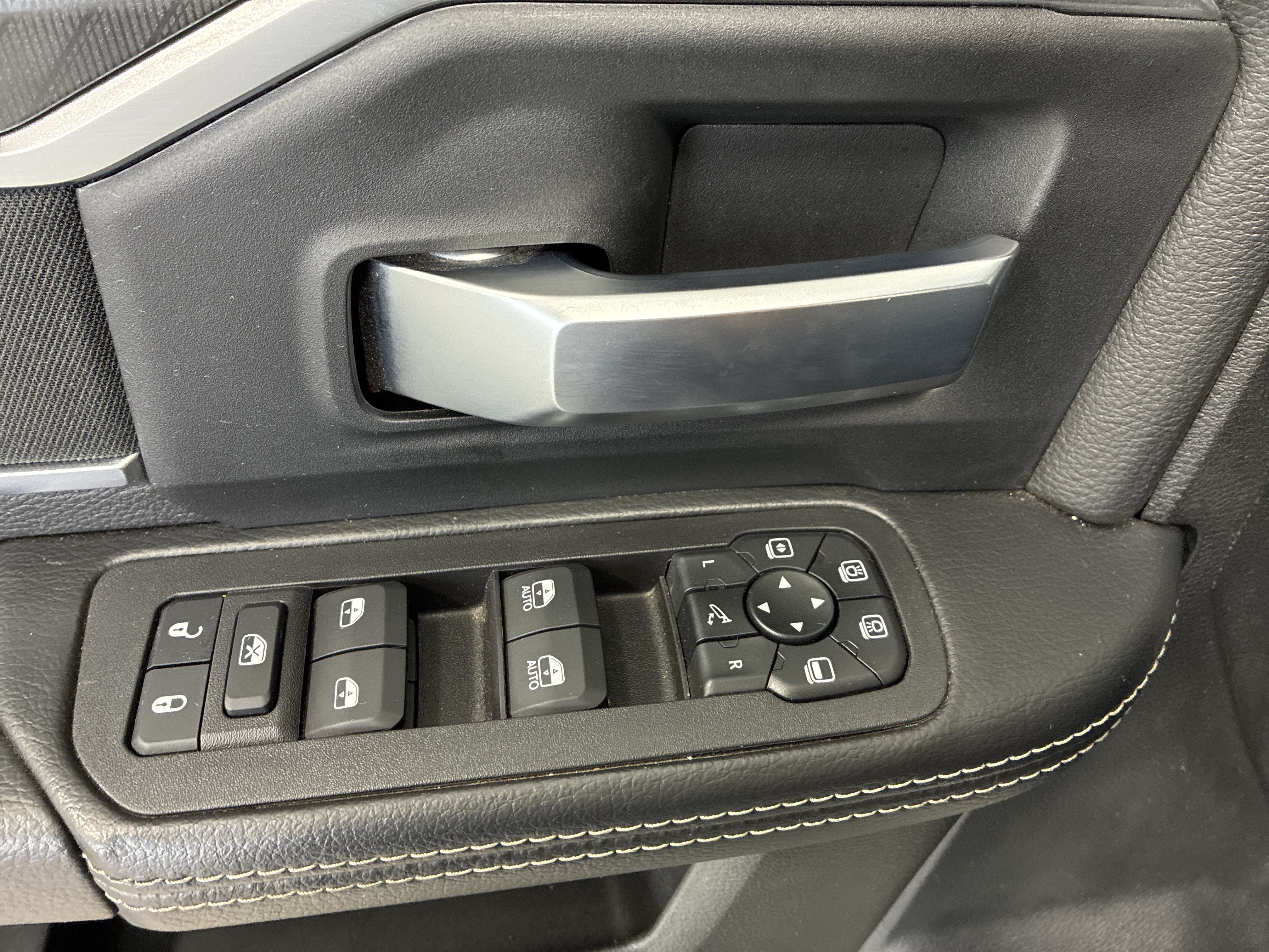 Certified 2025 RAM 2500 Big Horn AWD/4WD image 21
