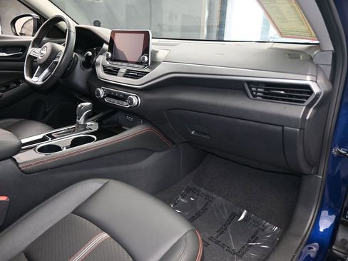 Used 2024 Nissan Altima 2.5 SR image 44