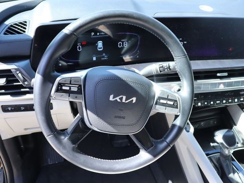 Used 2023 Kia Telluride S AWD/4WD image 30