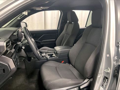 Used 2025 Toyota 4Runner SR5 image 10