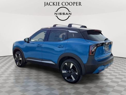 New 2026 Nissan Kicks SR w/ Cold Weather Package AWD/4WD image 3