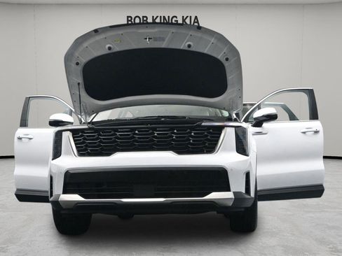 Used 2025 Kia Sorento S w/ Panoramic Sunroof Package FWD image 24