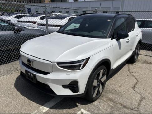 Used 2024 Volvo XC40 Recharge Ultimate w/ Protection Package Premier AWD/4WD image 1