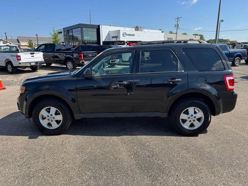 Used 2011 Ford Escape XLT w/ 203A Rapid Spec Order Code FWD image 3