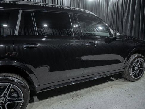 Certified 2025 Mercedes-Benz GLS 450 4MATIC image 4