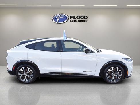 Certified 2023 Ford Mustang Mach-E Premium AWD/4WD image 3