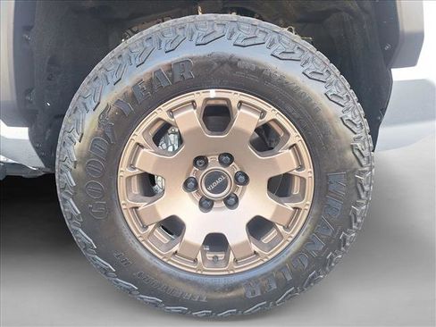 Used 2025 Toyota Tacoma 4x4 Double Cab Hybrid image 20