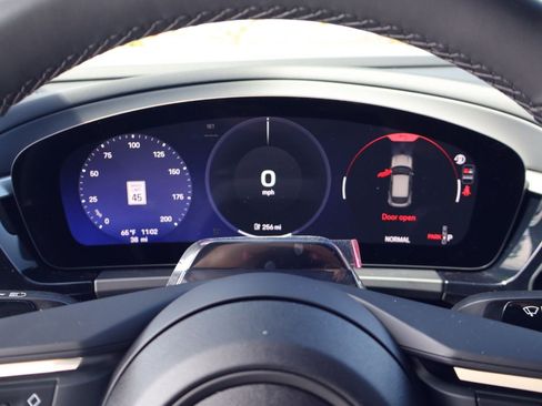 New 2026 Porsche Macan Electric RWD image 16