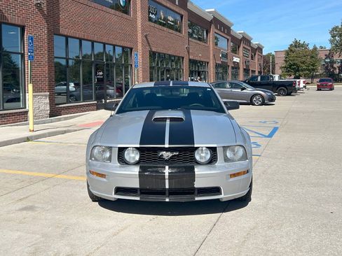 Used 2008 Ford Mustang GT image 3