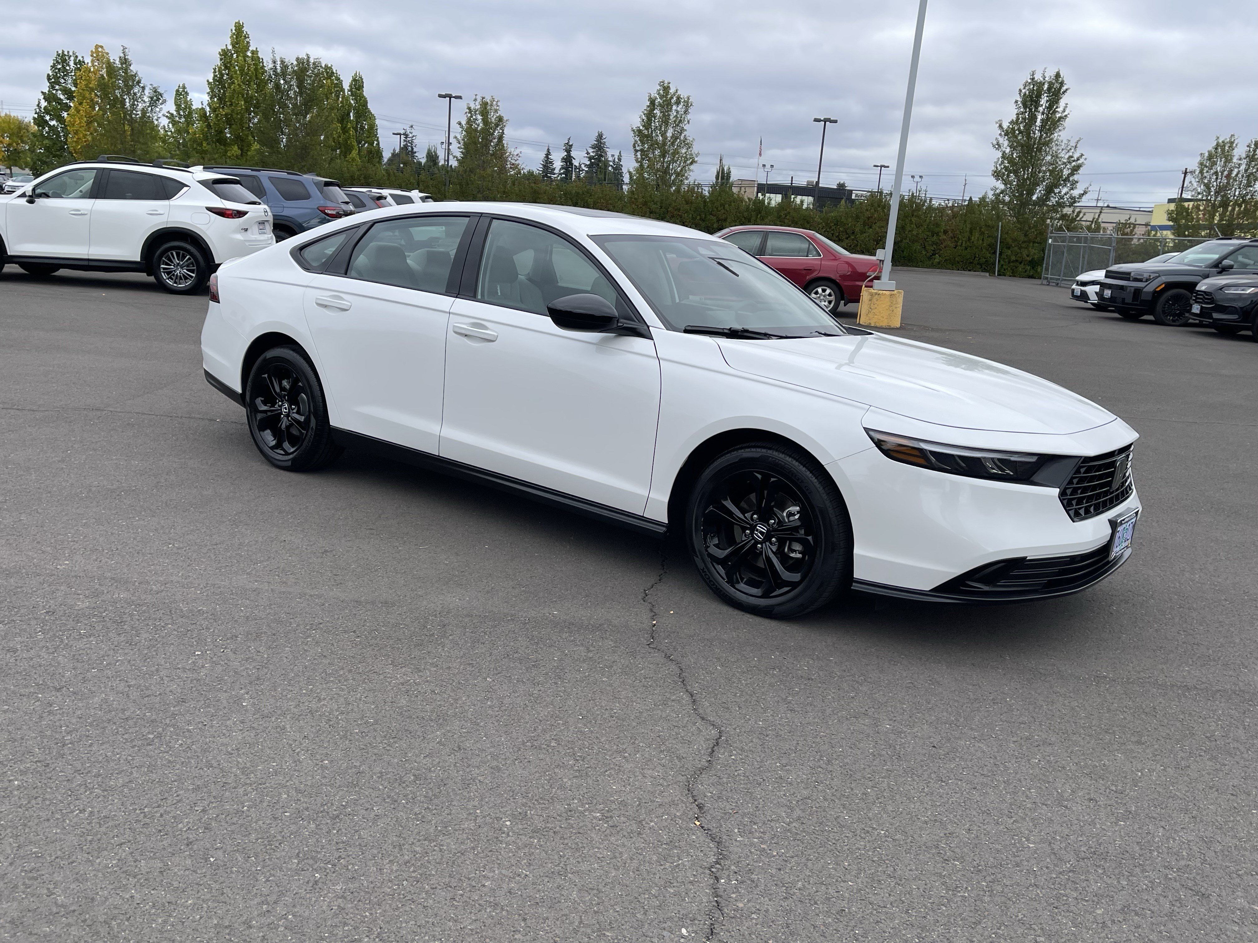 Used 2025 Honda Accord SE image 7