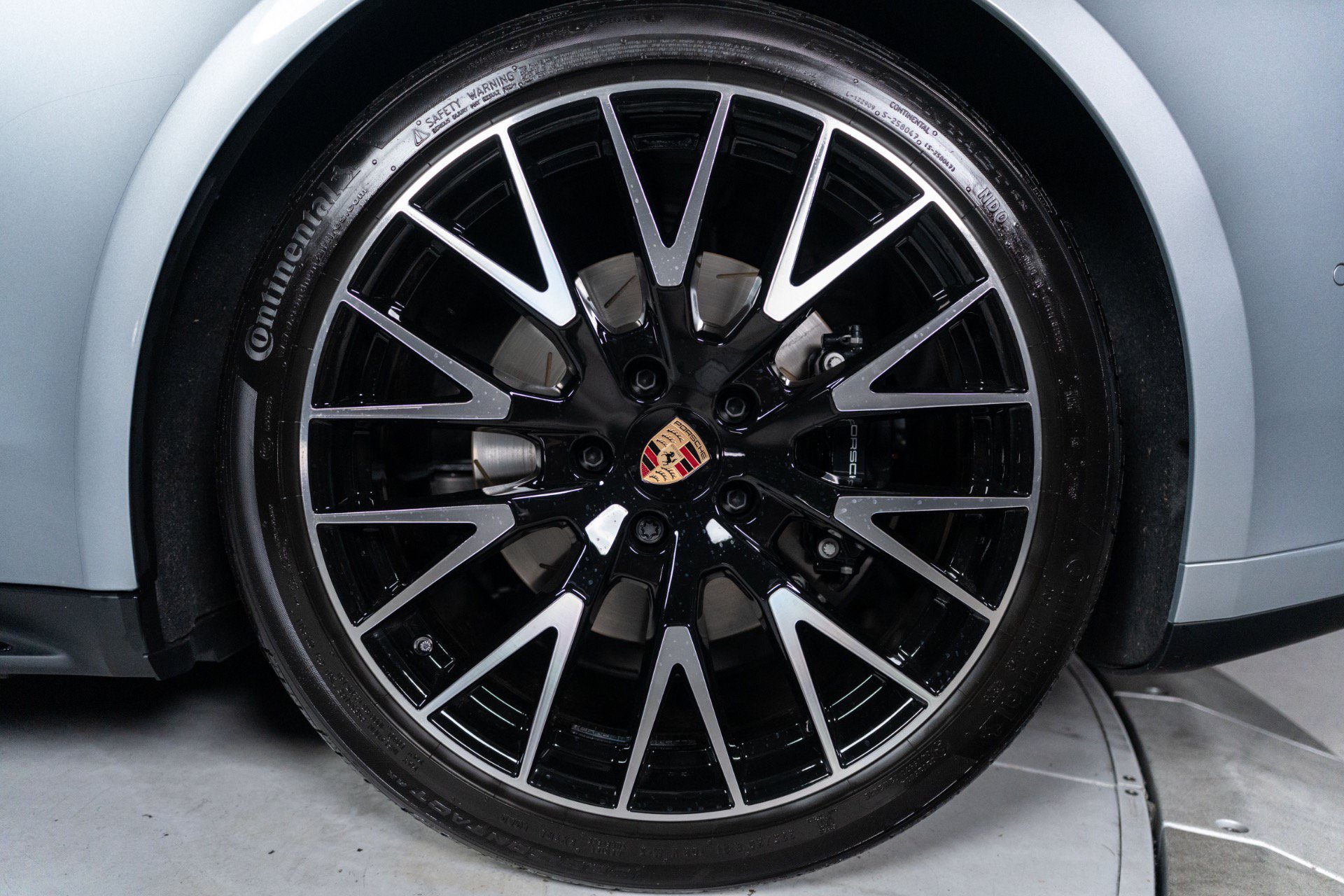 Used 2026 Porsche Panamera GTS AWD/4WD image 98