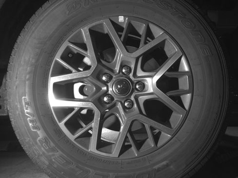 Used 2025 Jeep Wrangler Sahara AWD/4WD image 13