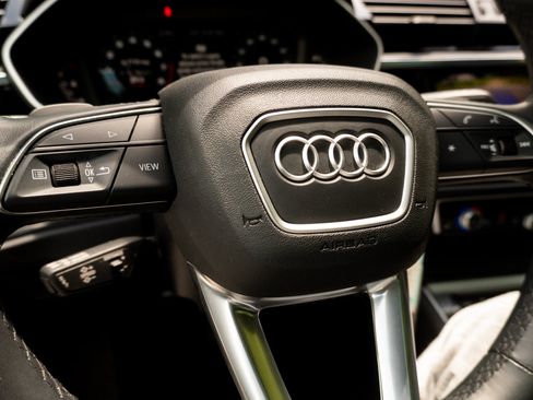 Used 2025 Audi Q3 2.0T Premium AWD/4WD image 31