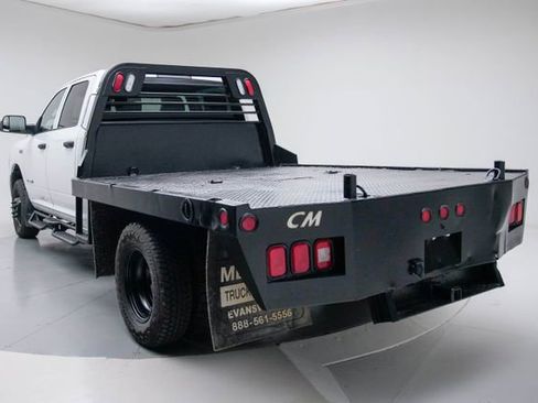 Used 2020 RAM 3500 Tradesman w/ Chrome Appearance Group AWD/4WD image 3