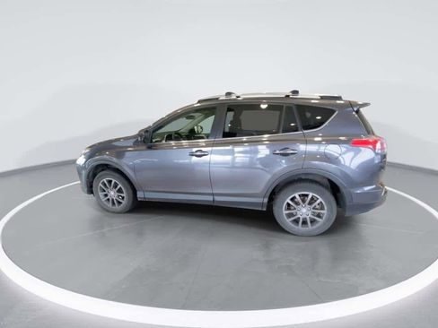 Used 2018 Toyota RAV4 LE image 6