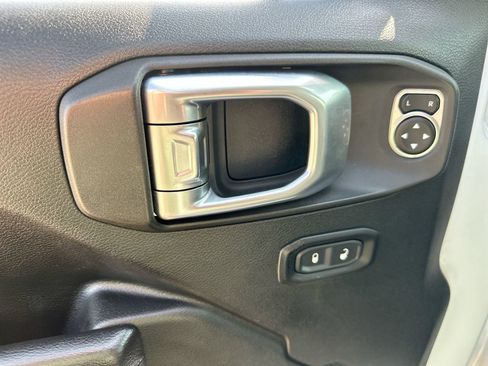Used 2020 Jeep Wrangler Unlimited Sport S image 13