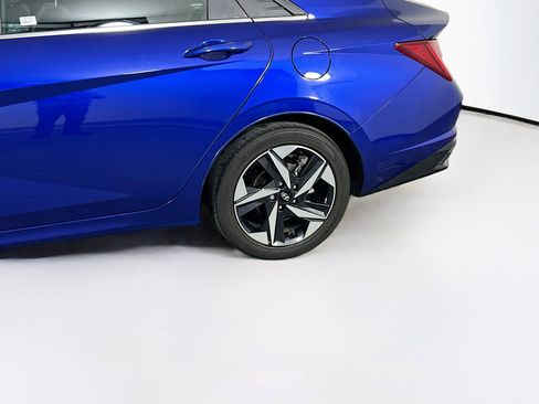 Used 2023 Hyundai Elantra Limited w/ Cargo Package FWD image 31