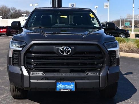 Used 2022 Toyota Tundra SR5 w/ SR5 Premium Package image 4