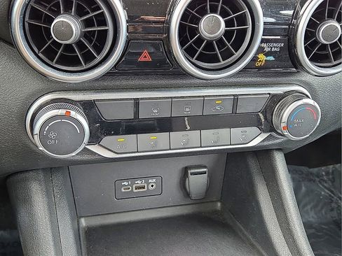 Used 2023 Nissan Sentra SV image 27