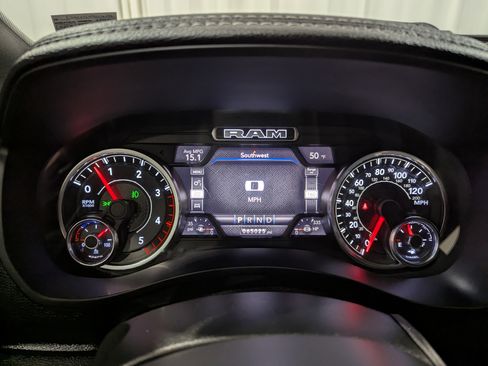 Used 2021 RAM 2500 Laramie w/ Night Edition image 18