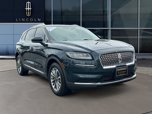 Used 2022 Lincoln Nautilus Reserve FWD image 4