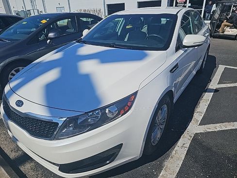 Used 2011 Kia Optima LX w/ Convenience Pkg image 1