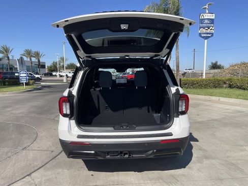 New 2025 Ford Explorer ST-Line w/ Premium Package image 24