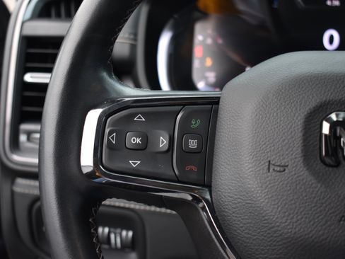 Used 2024 RAM 2500 Limited image 15