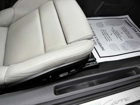 Used 2024 Porsche 911 Carrera RWD image 36