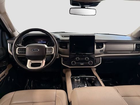 Used 2024 Ford Expedition Max XLT image 23