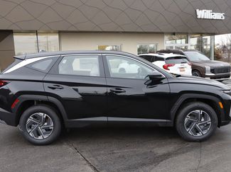 New 2026 Hyundai Tucson Blue SE w/ Tow & Go Package video 2