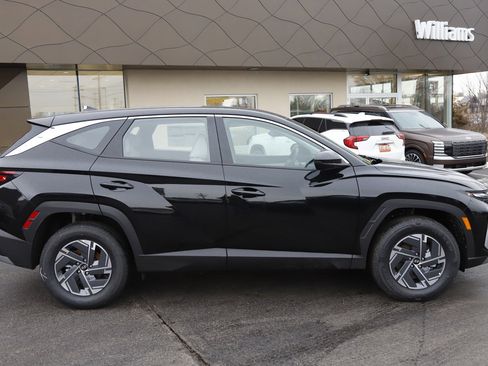 New 2026 Hyundai Tucson Blue SE w/ Tow & Go Package image 2