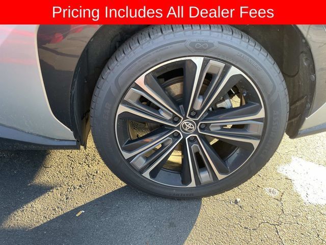 Used 2024 Toyota bZ4X FWD image 3