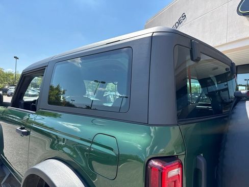 Used 2022 Ford Bronco 2-Door w/ Sasquatch Package AWD/4WD image 2