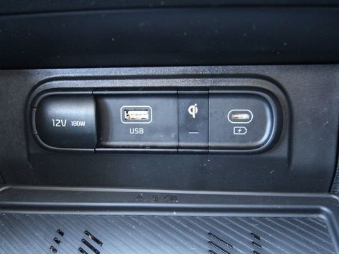 Used 2023 Kia Sportage EX image 28