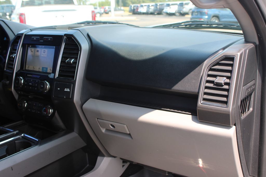 Used 2017 Ford F150 XLT w/ Equipment Group 302A Luxury RWD image 32