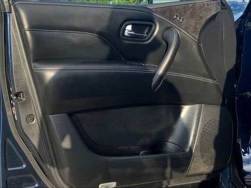 Used 2022 INFINITI QX80 Luxe image 21
