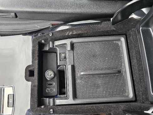 Used 2013 Land Rover Range Rover Autobiography image 18