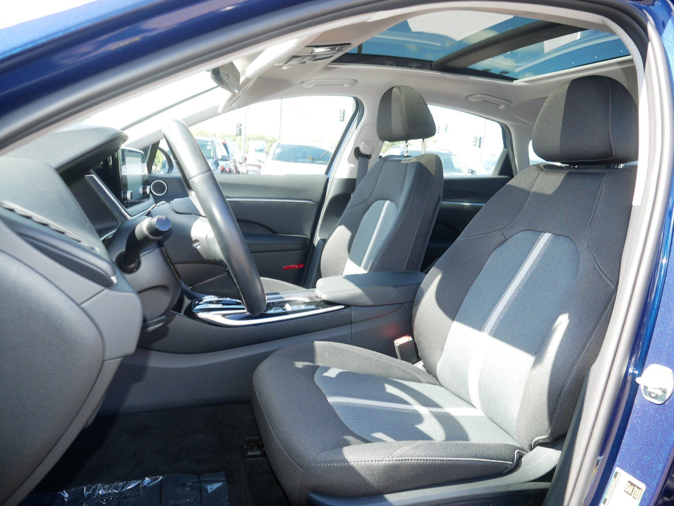 Used 2020 Hyundai Sonata SEL w/ Convenience + Sunroof Package FWD image 14