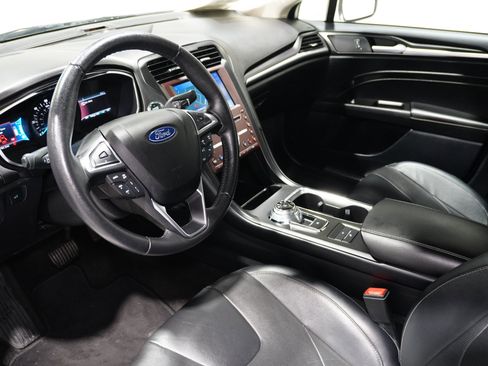 Used 2020 Ford Fusion Energi Titanium image 11