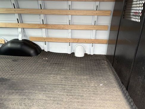 Used 2024 GMC Savana 2500 w/ Driver Convenience Package image 13