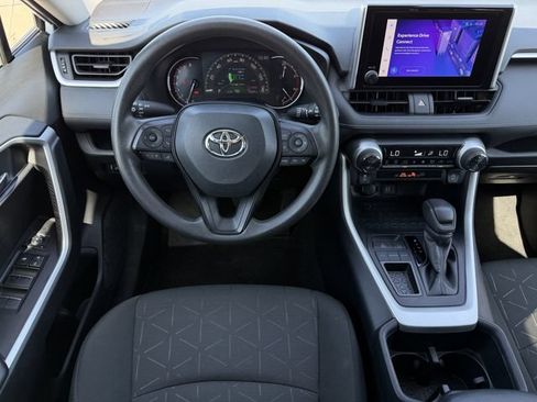 Used 2024 Toyota RAV4 XLE FWD image 12