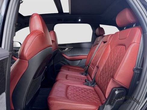 Used 2023 Audi SQ7 Premium Plus w/ Executive Package image 27