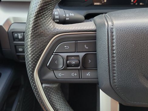 Used 2024 Toyota Tacoma SR5 AWD/4WD image 20