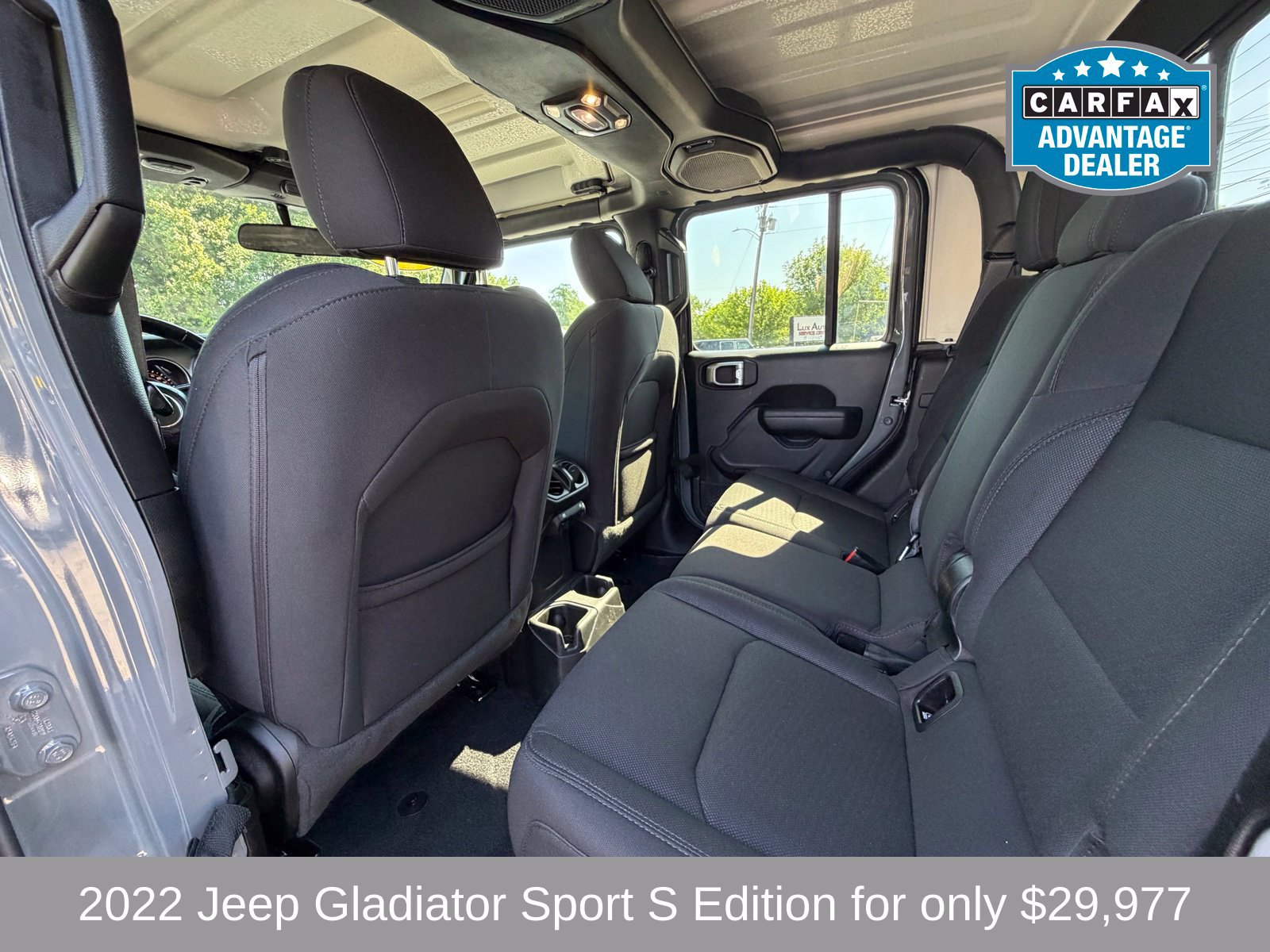 Used 2022 Jeep Gladiator Sport AWD/4WD image 10
