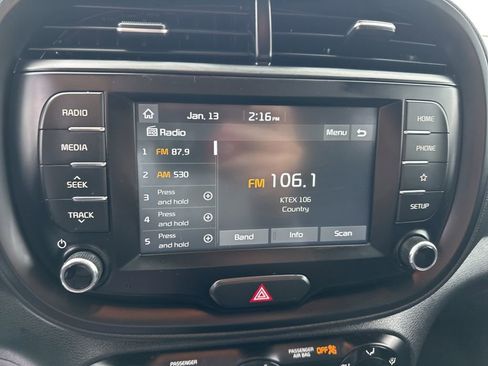 Used 2021 Kia Soul LX image 21