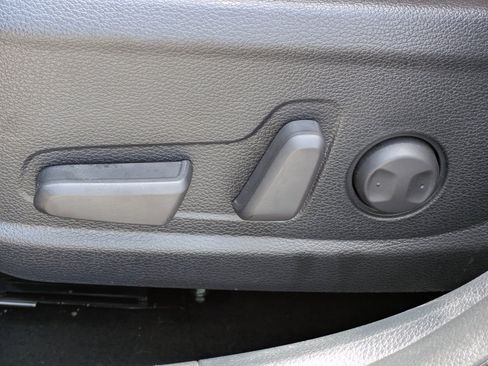Certified 2024 Kia Seltos SX w/ SX Sunroof Package AWD/4WD image 18