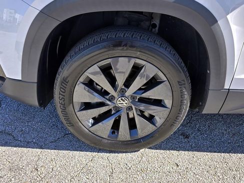 Used 2023 Volkswagen Taos S image 8
